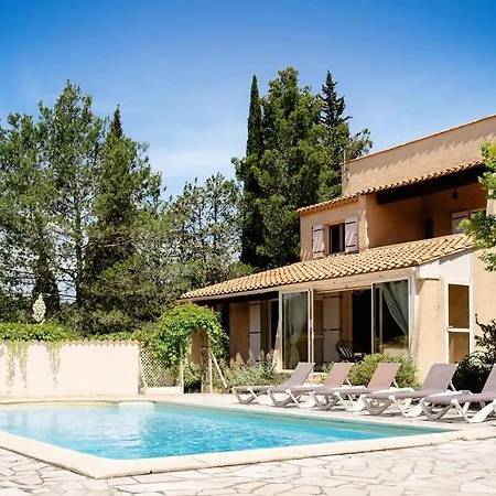 La Mancha - 8 Persons With Pool In A French Village Villa